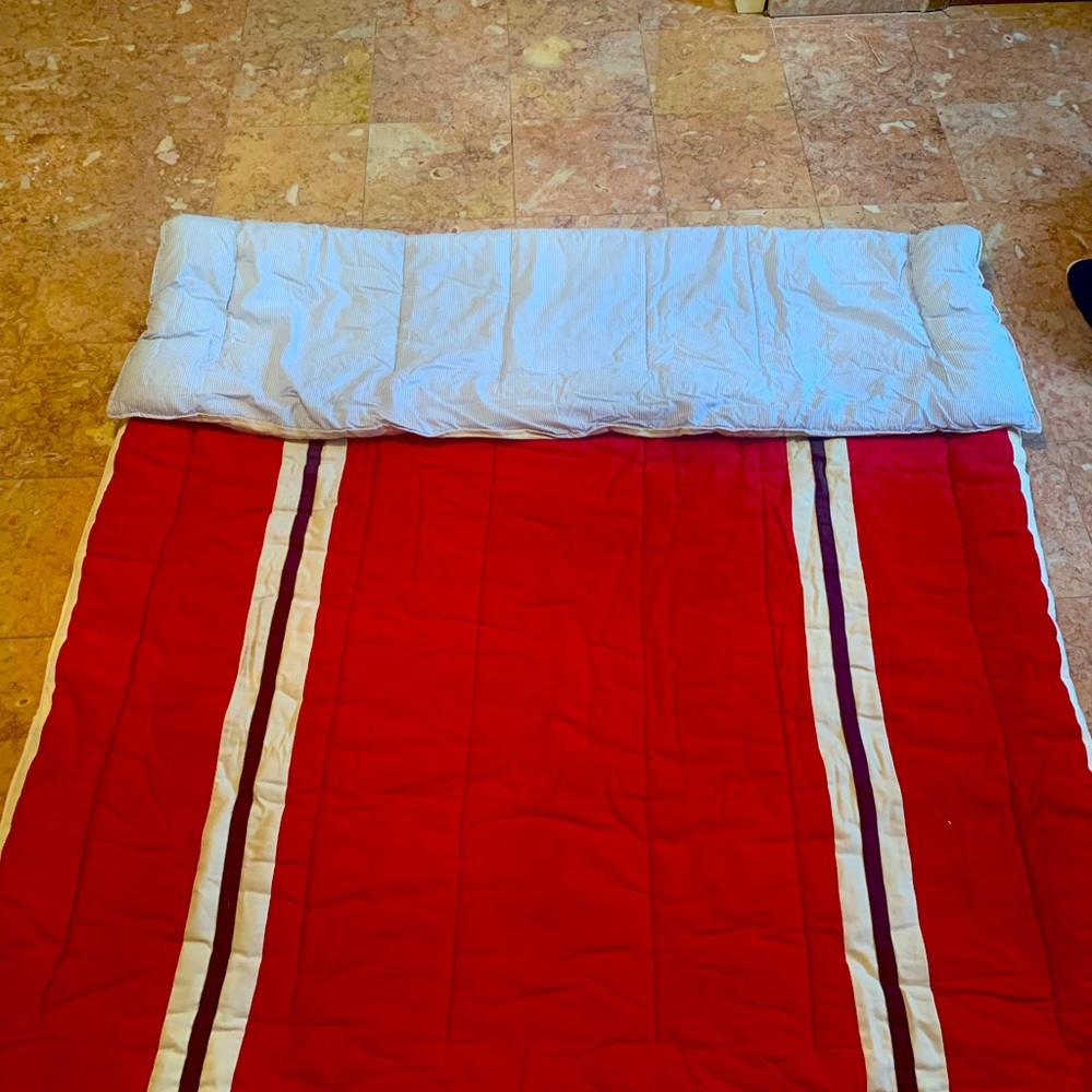 Tommy Hilfiger Thick and Cozy Twin comforter.